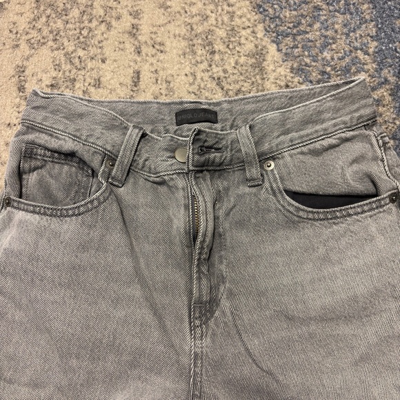 Uniqlo Light Gray Denim Pants - Picture 2 of 3